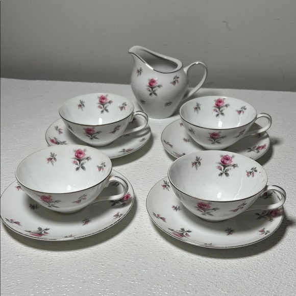 Vintage Meito Japan Rose Chintz Creamer and Cups Saucers 4 Sets - Picture 1 of 6